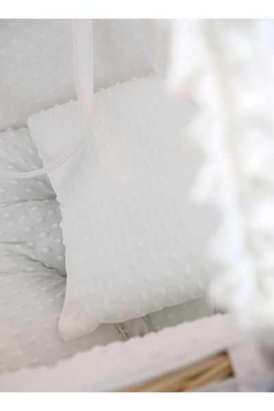Fun Moment Moses Basket Cot With Stand White Color