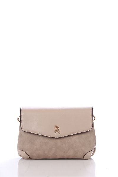byFOX Fashion Τσάντα χιαστί με κάλυμμα φακέλου και λεπτομέρεια στο οικόσημο