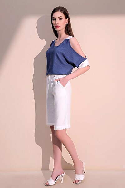 Juuuj Women's Ecru & White Quality Pocketed Double Leg Linen Bermuda Shorts