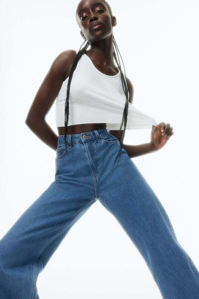 H&M بنطلون جينز واسع للغاية