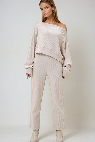 VAGGON Women's Stone Interlock Fabric Madonna Collar Crop Sweat and Pants Set