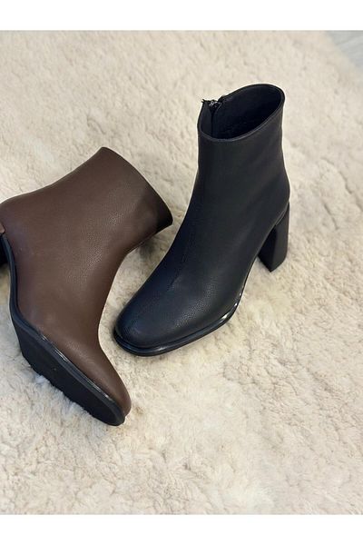 Pine Cone Women Boots