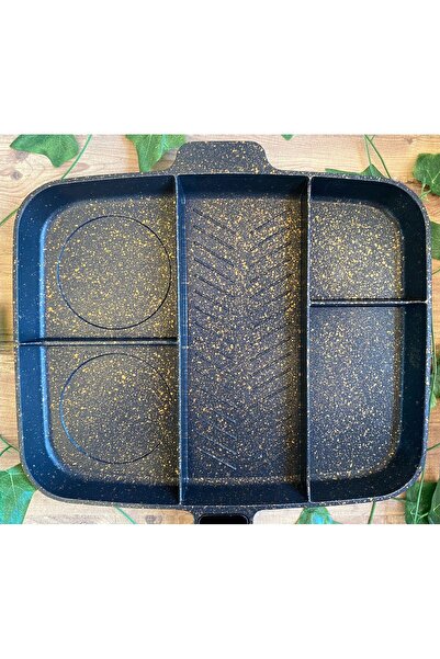 CAST IRON PAN WITH 5 PANS