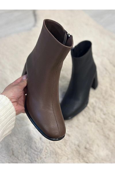 Pine Cone Women Boots