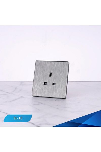 Btm بيانو خشبي ثلاثي المقبس 13 أمبير