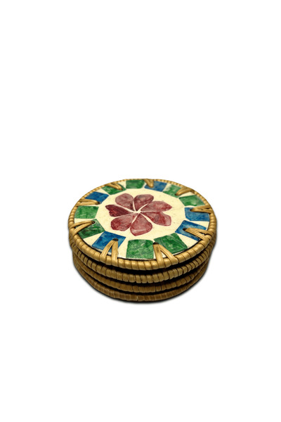 Coconut Products by jda قاعدة أكواب من الروطان - طقم مكون من 4 قطع مطلي باللؤلؤ