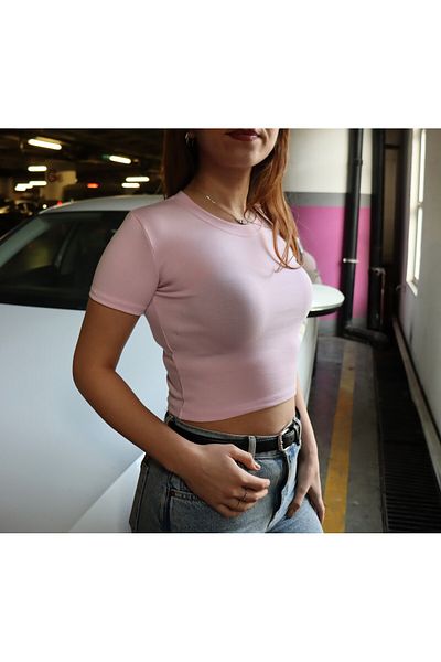 Zeynep Öykü Style Γυναικείο Crop με κοντό μανίκι Crew Neck