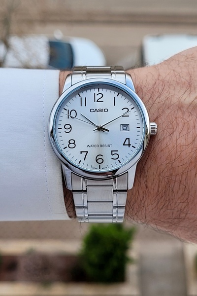 Casio Silver Color Men's Wristwatch with Calendar