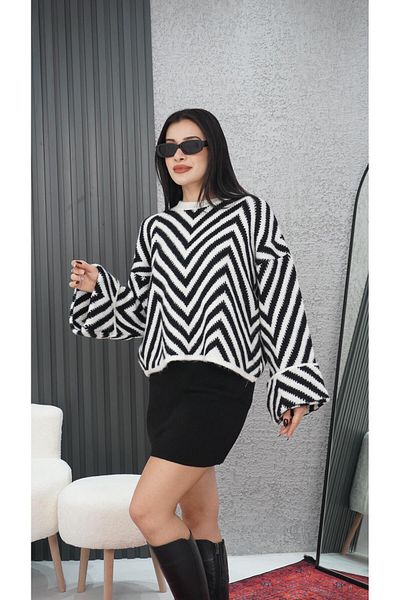 Neva Wear Zigzag Patterned Rose Gold Sweater