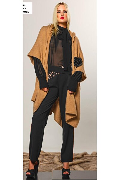 Kupa Kızı Mar de Moda Çıkarılabilir Çiçek Detaylı   Siyah & Camel Rengi Panço