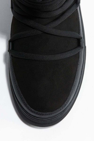 H&M Laced padded boots