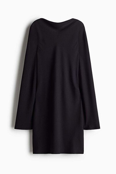 H&M فستان ذو ظهر مفتوح