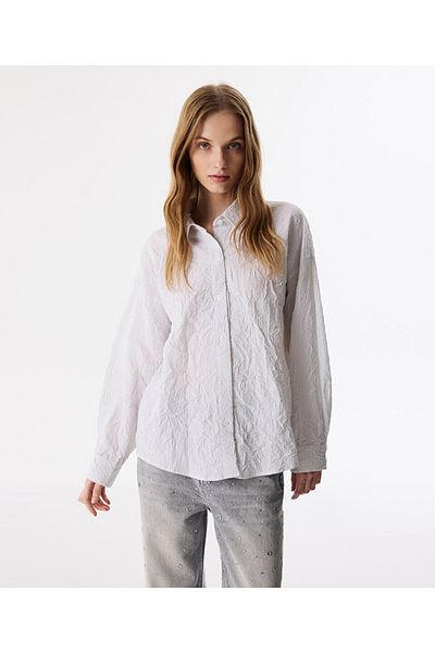Twist Shirt with Wrinked Effect
