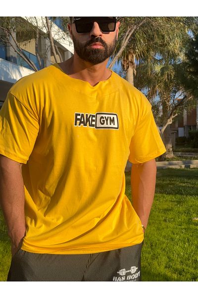 Bas Body FitnessWear تي شيرت للياقة البدنية أصفر اللون برقبة على شكل حرف V مطبوع من FakeGym، مقاس مريح