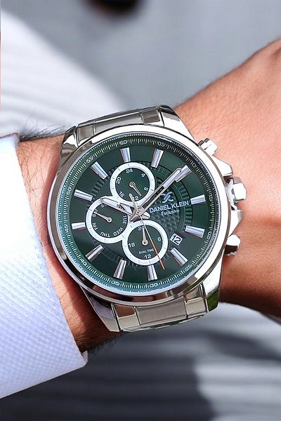 Daniel Klein Exclusive All Functions Active, Calendar, Steel Bracelet Green Dial Men's Wristwatch