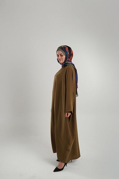 HÜRREM BONE Χακί μανίκι νυχτερίδας Oversize Medina Silk ίσιο φόρεμα με κουμπιά στην πλάτη 4001_09