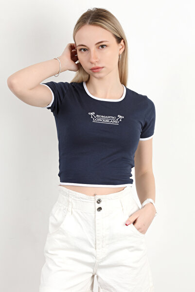 GİYSA Дамска романтична бродирана тениска с U-образно деколте, тъмносиня - 92...