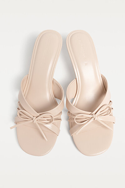 Stradivarius Heeled sandals with bow