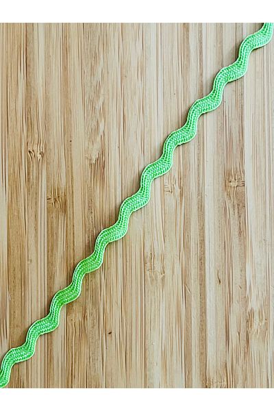 Öztürk Water Stone, Decorative Strip. 1cm X 5 Meters. Pistachio Green.