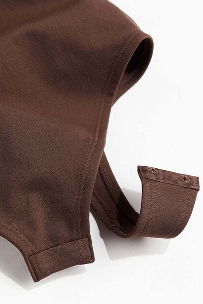 H&M Stretchy & sculpting firm shape thong body