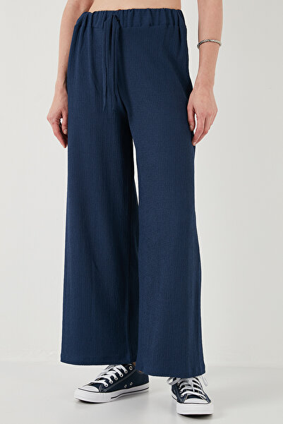 Lela Штани з зручним кроєм, що застібаються на талії, з креп-тканини ШТАНИ 5869016