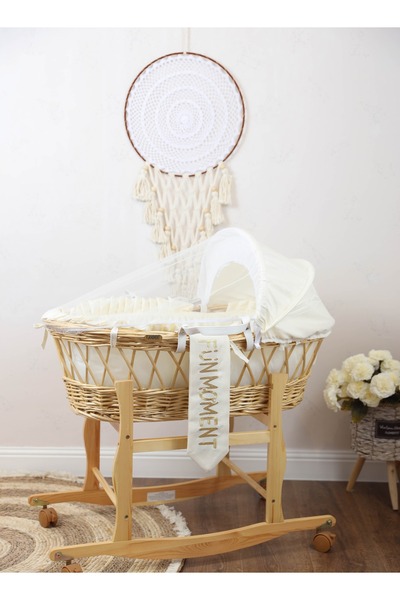 Fun Moment سلة موسى باللون الأبيض العاجي مع حامل خشبي على عجلات