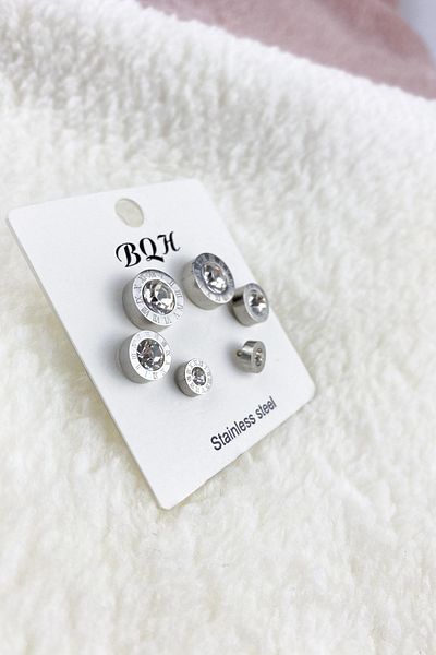 Çlk Accessories أقراط من الفولاذ مكونة من 6 قطع أرقام رومانية متعددة التركيب Trküpe3512 B34003