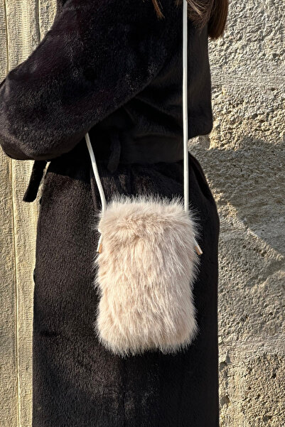 Mollycrush Geantă de pluș cremă pentru femei |   Model de poștaș din blană