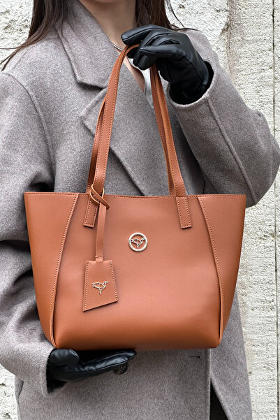 Mollycrush Geantă de mână, de braț și de umăr cu breloc maro deschis