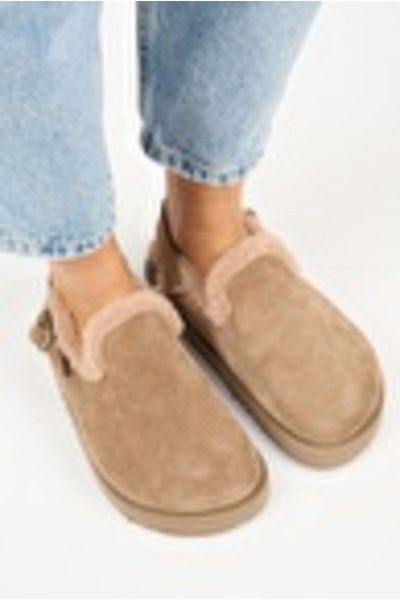 Manijero Holly 2 Furry Platform – Nerzfarbene Damensandalen aus echtem Leder mit Gürtel und Schnalle – Größe 39