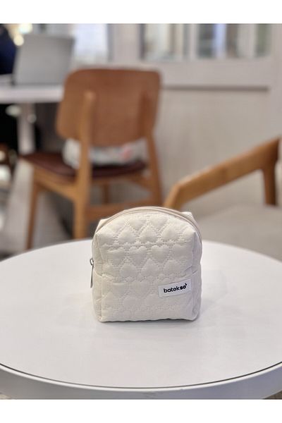 Batekso Geantă de machiaj brodata cu inimă crem deschisă - dimensiune mică