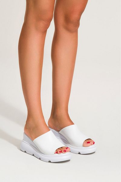PASSAGE SHOES شبشب نسائي بكعب عريض من الجلد الطبيعي - 6307