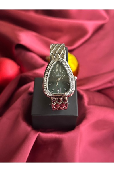 Store Üçgen Gümüş İçi Yeşil Tasarım Kadın Kol Saati