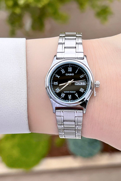 Casio Women's Wrist Watch with Black Coron Silver Color