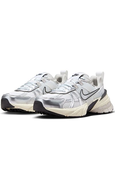 Nike V2K Run Kadın Koşu Ayakkabı