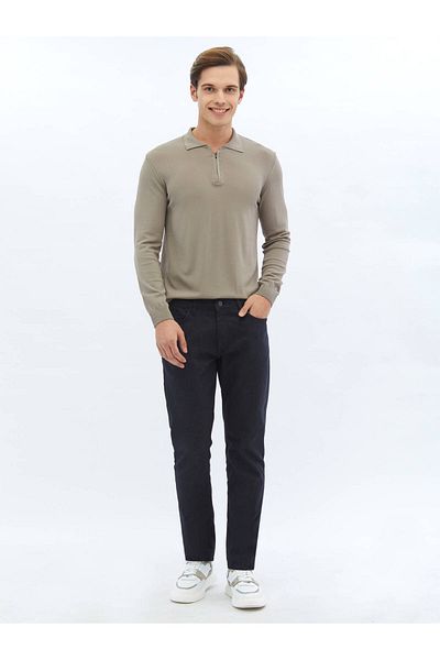 Kip Lässige, gewebte Hose aus Baumwollmischung im Slim Fit