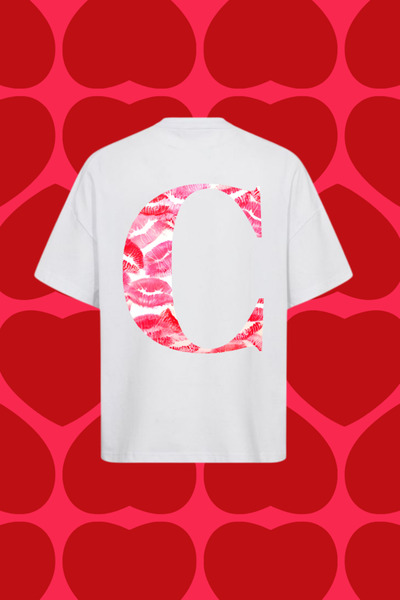 Dupe Design Tricou oversize unisex cu imprimeu Kiss cu litera C