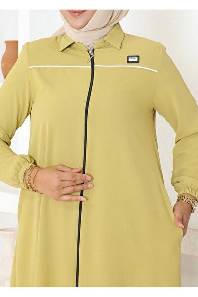 Neva Style Intermediate Size Container with Rigging and Piping Detail - Oil Green / K0103