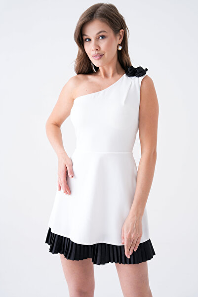 barış sülün lovebox Rochie de seară mini evazată, albă, cu detaliu de trandaf...