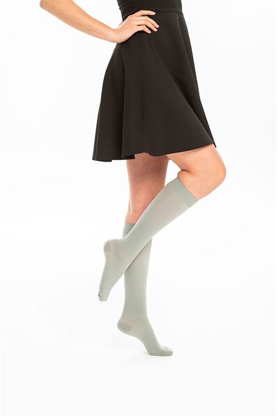 Varicease 3211 Premium Medium Pressure Below Knee Closed Toe Socks
