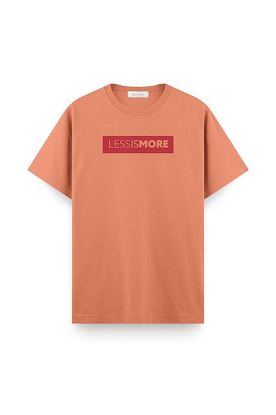 COUTLINER Less Is More Regular T-Shirt
