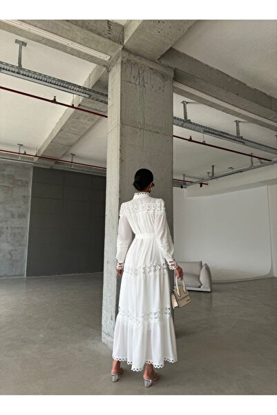 suphias Φόρεμα με λεπτομέρεια από κρεπ ύφασμα & δαντέλα