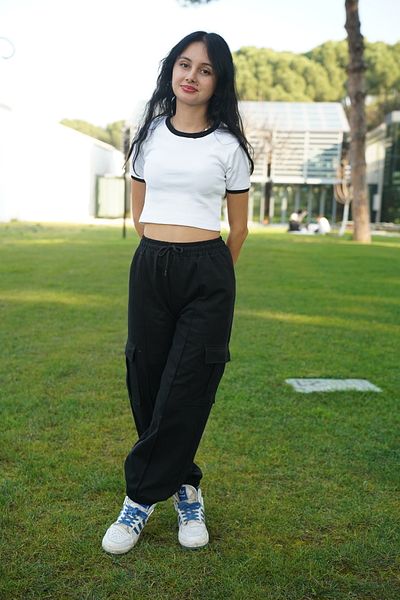 armicem Sporty Stylish Double Cargo Pocket Elastic Leg Bottom and Short Sleeve Crop Combo
