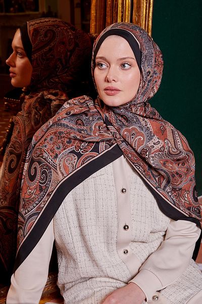 Levidor Puppy Ethnic Pattern Royal Shawl