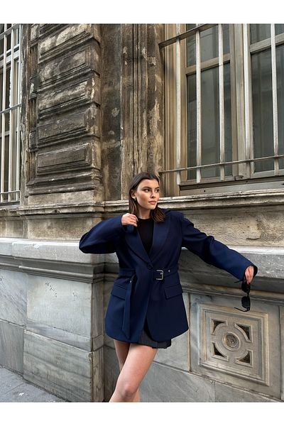 VOLT CLOTHİNG Gefütterte Blazerjacke für Damen mit Gürteldetail