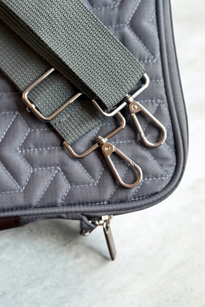 Aggu Bebe MacBook Air Pro 13''-14'' Strap Quilted Laptop Bag - Light Gray Case