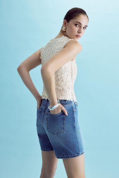 its basic Kadın Mavi Renk Diana Mom Fit Midi Boy Denim Şort