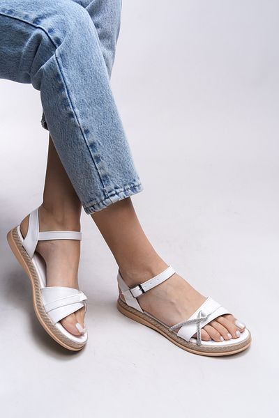 Riccon Elyslaerla White Women's Sandals - 0012174   Model
