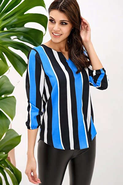 Juuuj بلوزة نسائية من الكريب مخططة باللونين الأسود والأزرق بأكمام ثلاثة أرباع...