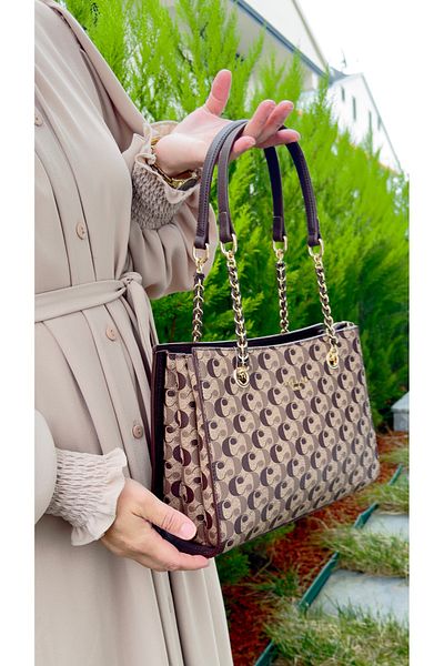 Cacharel Original Cacharel Shoulder Bag Hand and Shoulder Bag with Chain Accessories